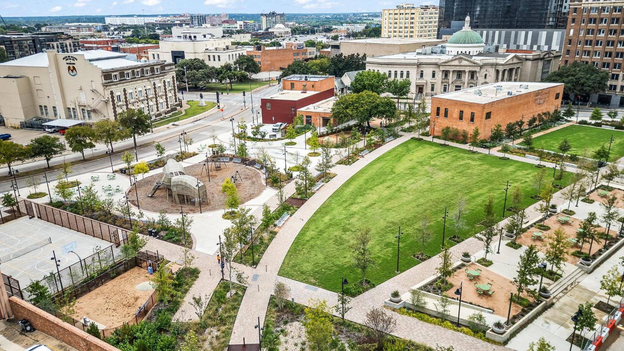 Dallas Farmers Market Apartment, Just Right In Downtown Dallas Tx Perfect Place Exterior photo